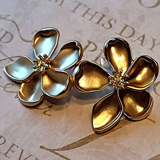 Exaggerated Metal Flower Earrings!